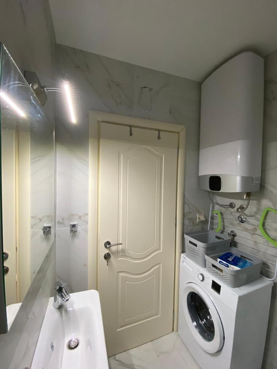 Apartman Tara 티바트 외부 사진